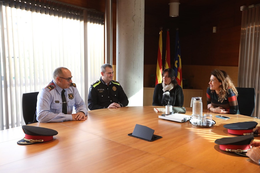 Reunión con el nuevo intendente. Foto: Ayuntamiento de Gavà.