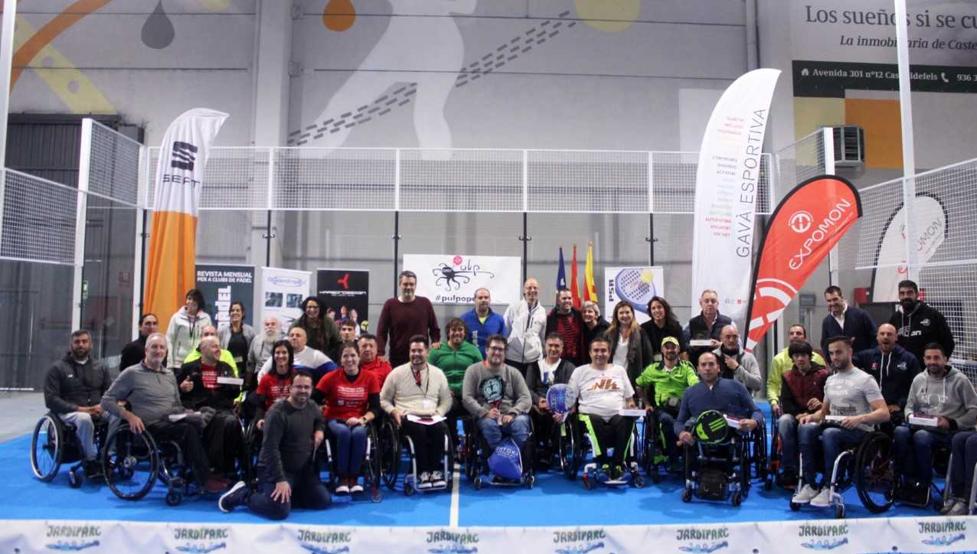 Torneo de la primera edición de pádel en silla de ruedas. Foto: Mundo Deportivo.