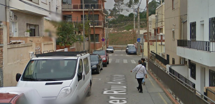 Calle Riu Anoia de Can Tries.