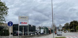 La empresa Dilube, S.A. está situada en la avenida Bertran i Güell, 78.